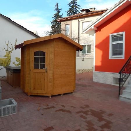 Hotel Red House Kjustendil Esterno foto